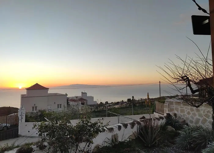 Σπίτι διακοπών Casa Irma, Great Sea And Mountains Views, Rural House Costa Adeje (Tenerife)